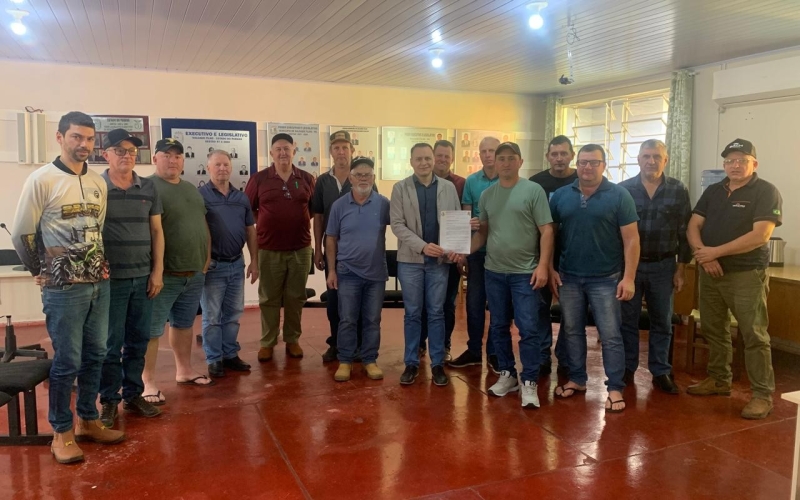 Reunião do CMDR: Prestação de Contas e Reivindicações para Melhoria no Programa de Inseminação Artificial para Gado Leit