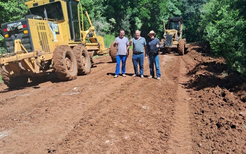 Melhorias nas Estradas Rurais do Município de Salgado Filho: Infraestrutura e Desenvolvimento Local